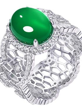 冰种阳绿色宽版蕾丝蛋面玉髓戒指