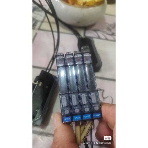 询价下单FS-V21，FS-V21R基恩士光纤放大器，拆机品，成色很