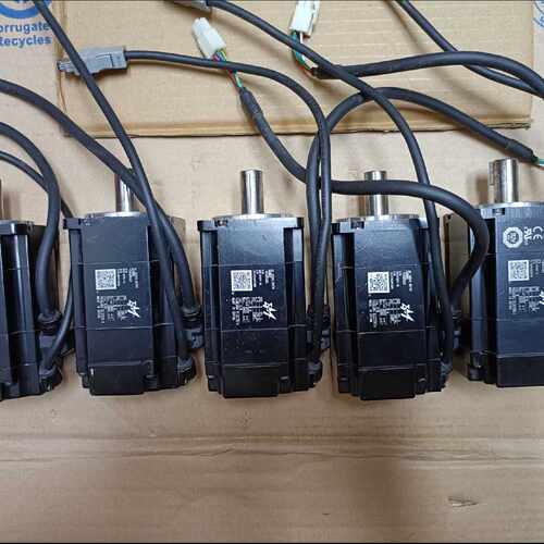 溢价-安川 SGMMS-04ADC6S  400w伺服电机 成色漂