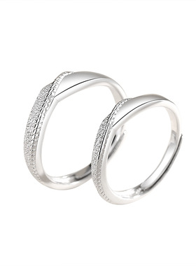 宝茉情侣S925银闪砂莫比乌斯戒指