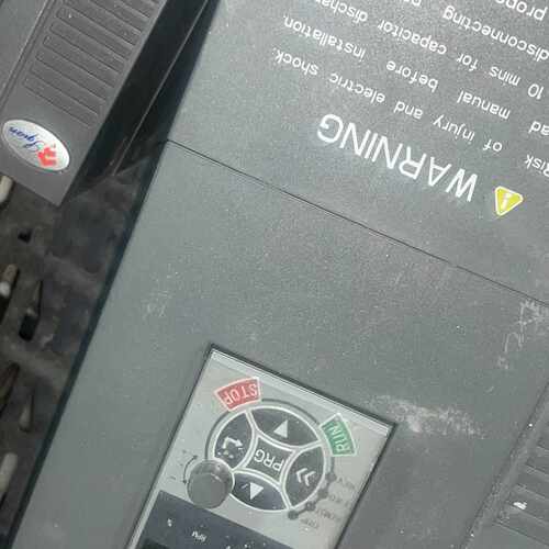 询澳地特变频器3000-4T4R-0GB-5R5pB-A一台