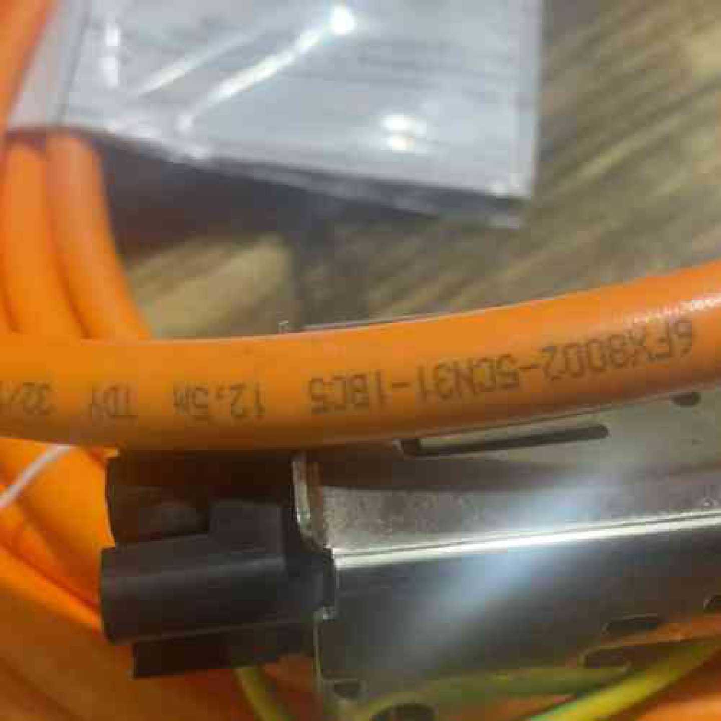 议价正品电源连接线，型号6FX8002-5CN31-1