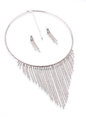 2022新款闪钻流苏颈链耳环两件套