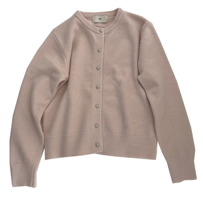 温柔显白~小银扣针织开衫