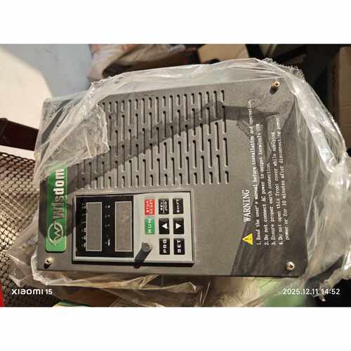 议价万盛达变频器E900T4015P维修