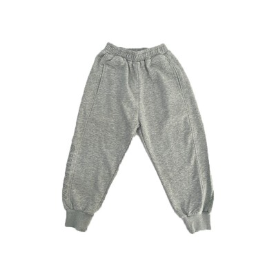 灰色宽松运动男童卫裤