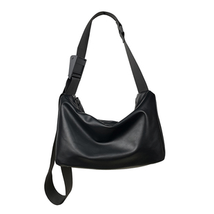 chaos monster小众原创包包简约邮差包电脑包超大容量斜挎包女