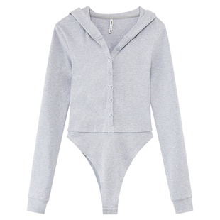 出逃赤岗西 经典三色假两件可调节连裆V领连帽长袖T恤女修身上衣