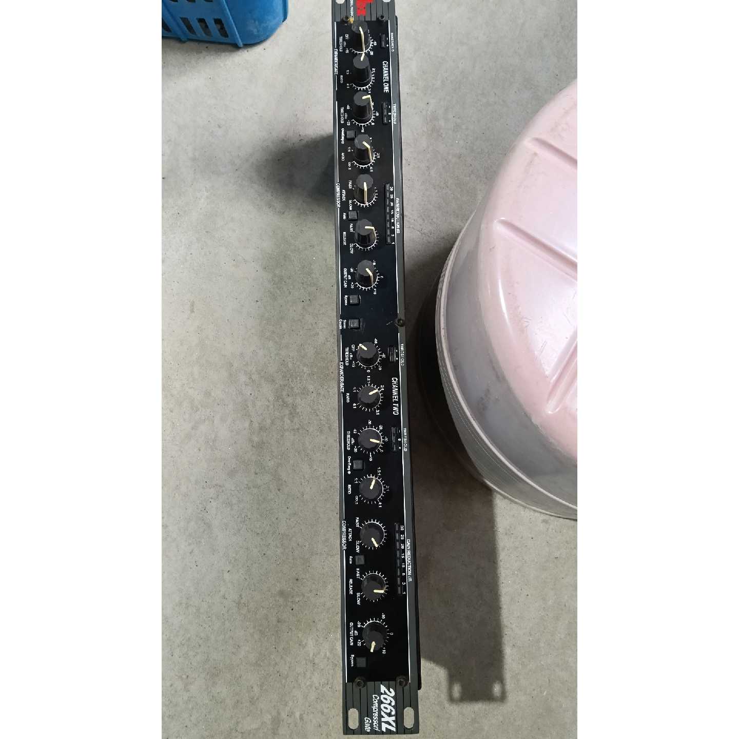 【议价-可维修】 DBX 266XL双通道压限器 实物拍的 成色还行 有点