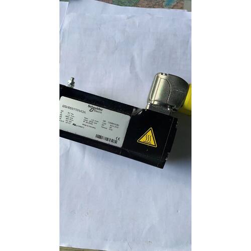 议价施耐德电机BSH0551T01A2A LXM32AU45M2全新现货