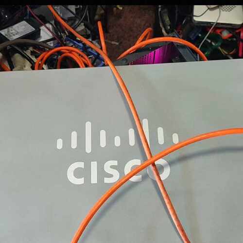 议价cisco SG300-28  全千M交换机 全新现货