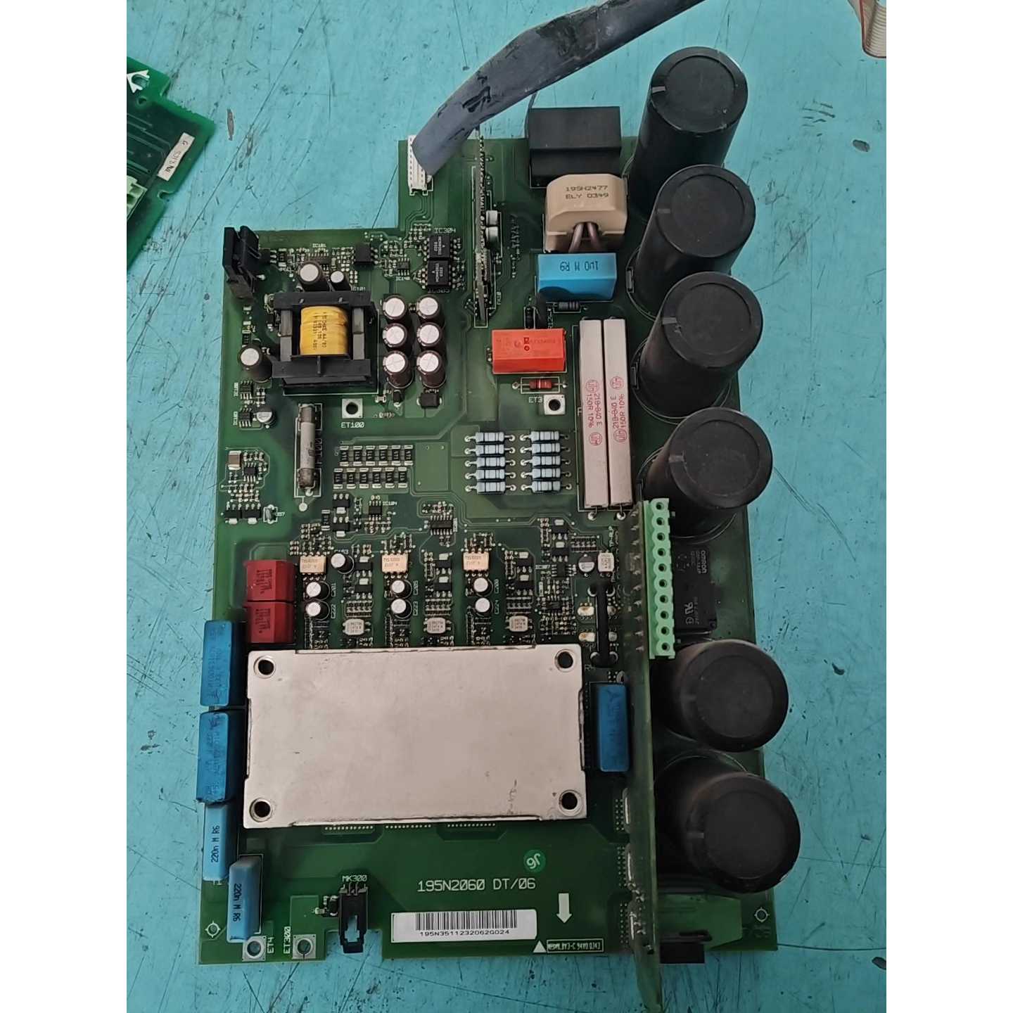 议价-丹佛斯驱动板VLT2880,11KW,195N2060,19