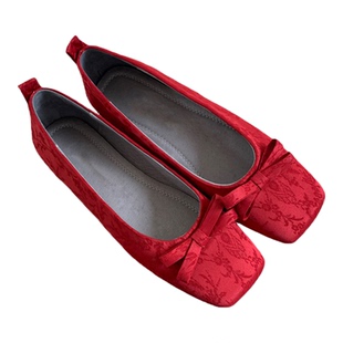 法式方头单鞋女平底2025秋季新款红色旗袍鞋中式汉服秀禾新娘婚鞋