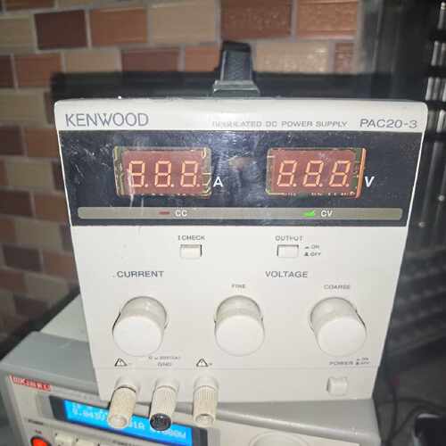 建伍Kenwood PAC20-3可调线性电源  电压/