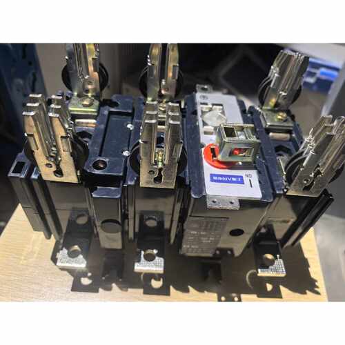 议价HH15QSA40030刀熔开关处理维修