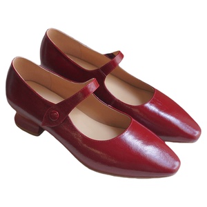 法式优雅低粗跟小红鞋单鞋