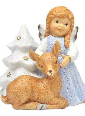 小女孩天使与小鹿圣诞树