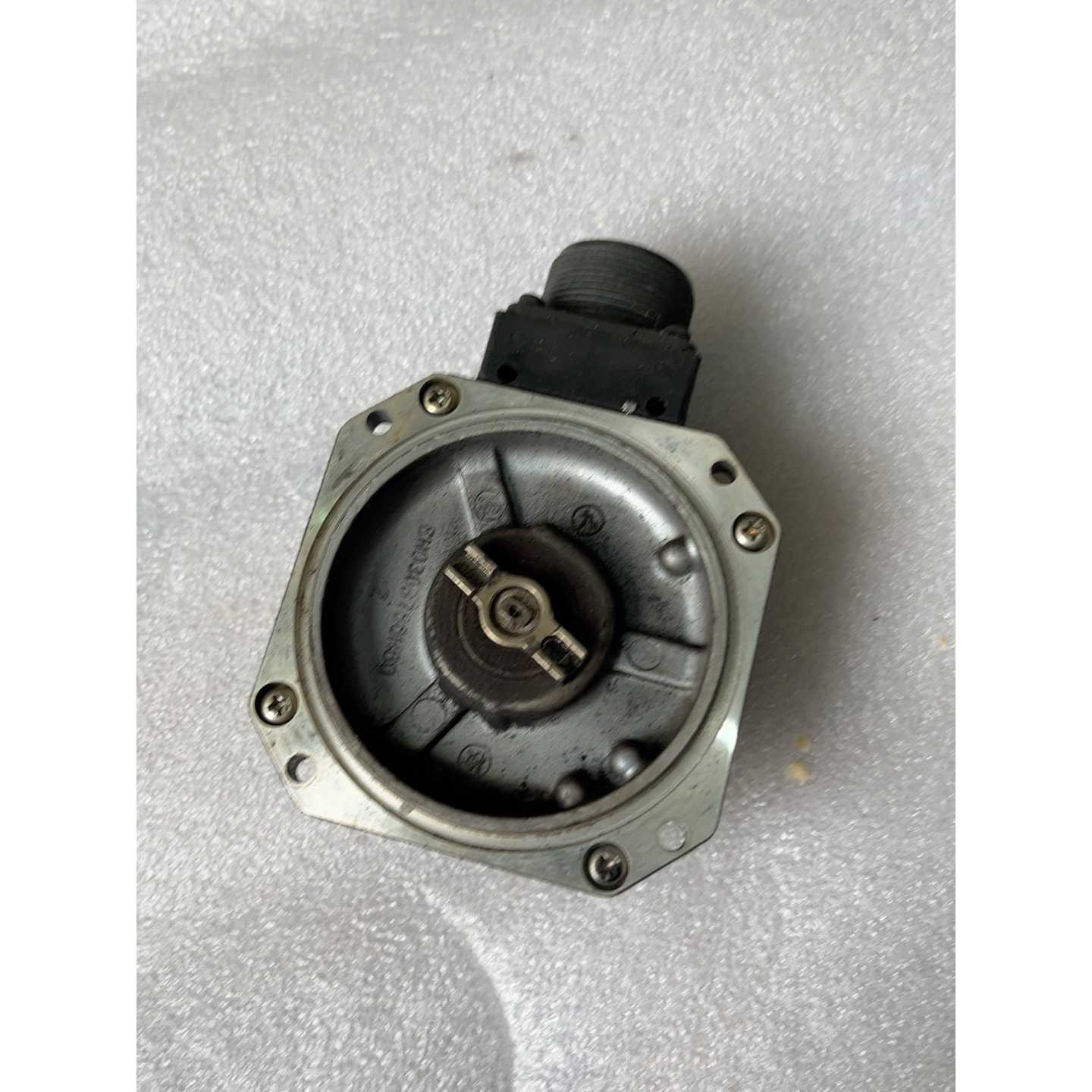 议价三菱编码器OSA18-130实图拍配件价