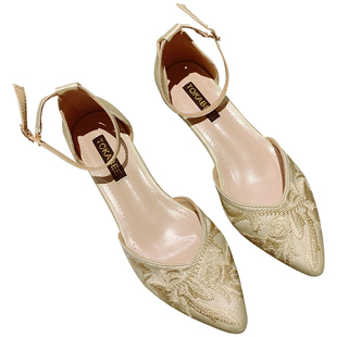 新中式尖头浅口国风刺绣低跟单鞋女2025年季新款一字扣旗袍时装鞋