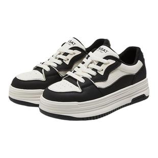 星期六厚底板鞋女款2025新款秋冬加绒休闲鞋保暖增高黑白熊猫鞋子