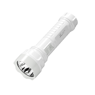 雅格LED手电筒强光充电式耐用家用小便携应急户外照明2026年新品