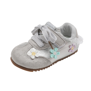 女童德训鞋女宝鞋子公主风小花鞋2026春季新款儿童百搭休闲运动鞋