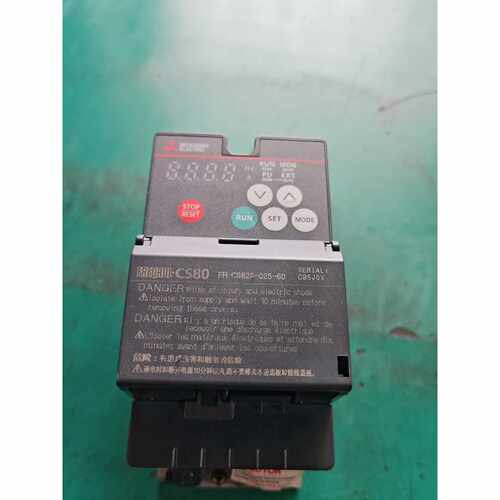 〔议价-可维修〕变频器0.4KW FR-CS82S-025-60 看
