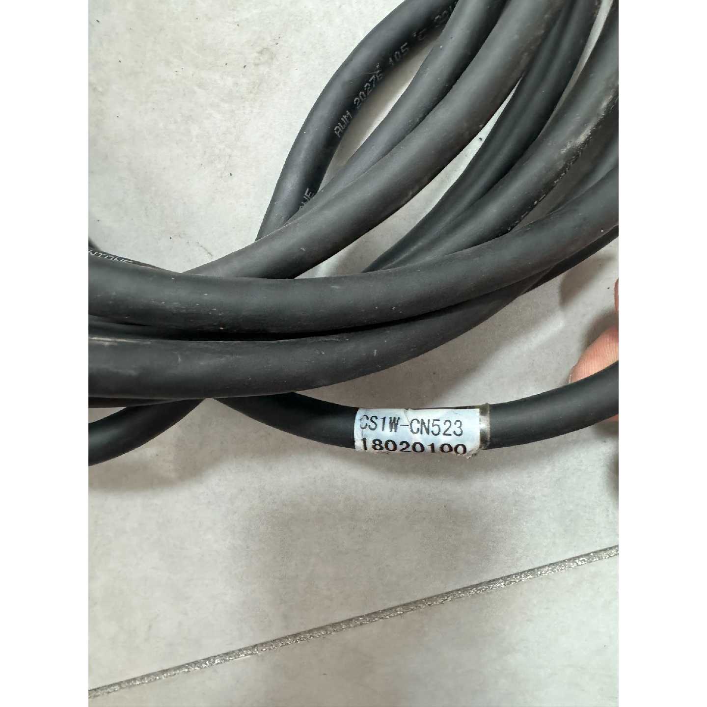 议价欧姆龙PLC链接线CS1W-CN523拆机现货,实物拍摄,功