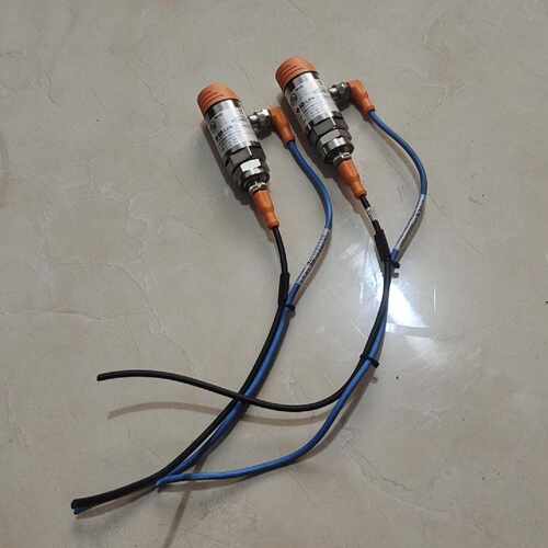议价易福门TR7432温度传感器拆机件实物拍图只有2个维修