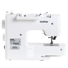 日本兄弟缝纫机XT5800电动家用吃厚衣车台式多功能带锁边锁眼钉扣