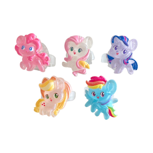 儿童发光戒指女童精致玩具新款宝宝可爱卡通指环首饰玩具礼物饰品