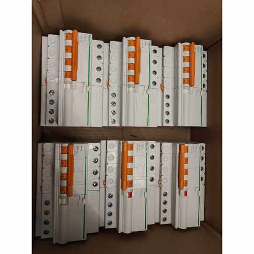 施耐德Easy9漏电保护器4P25A型号EA8RN4C