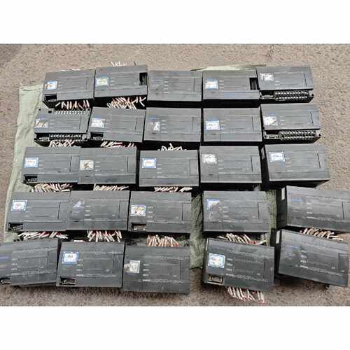 溢价-LS产电PLC主机K7M-DR30UE有23个，实物