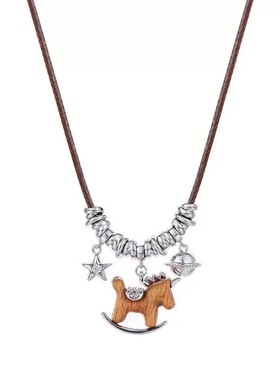 HOWEET复古小木马毛衣链