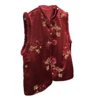 欧货重工刺绣马甲国风梅花钉珠盘扣夹棉上衣红色新年秋冬保暖开衫