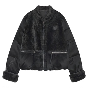 邱莹莹 HELA AOMI “拉贡拼鹅”白鹅绒铜氨丝57%羽绒服