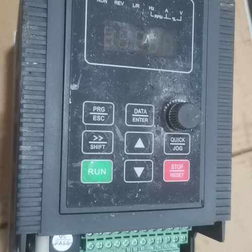 溢价-上海星为变频器XV6-1D5G-4，1.5KW，380V，三