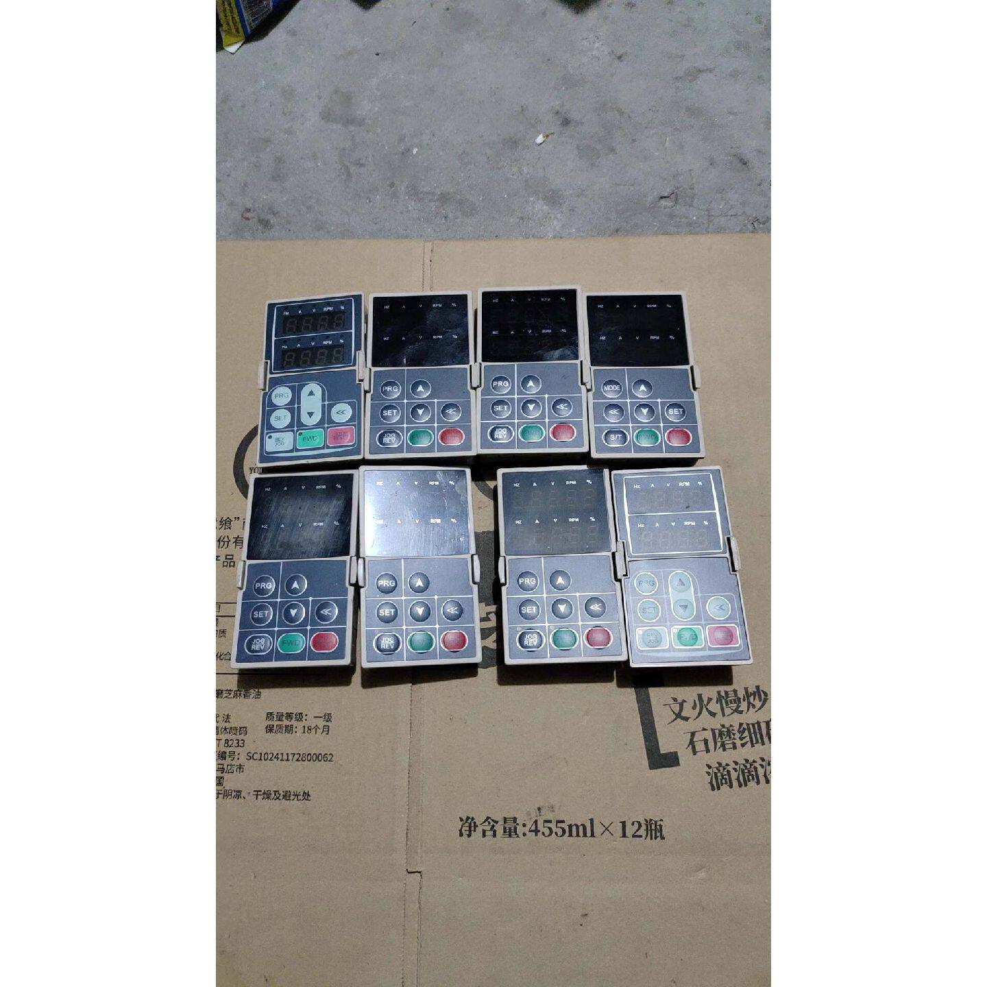 询价下单伟创大功率变频器面板，几乎全新功能包好，实物图，需要图片