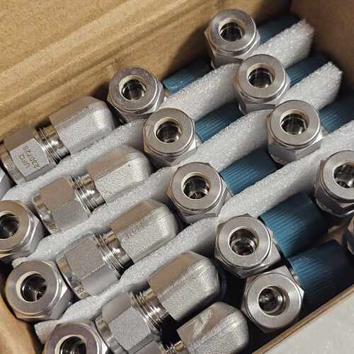 询价-SS-LM-ML8-RT4飞托克FITOK卡套接头，等同