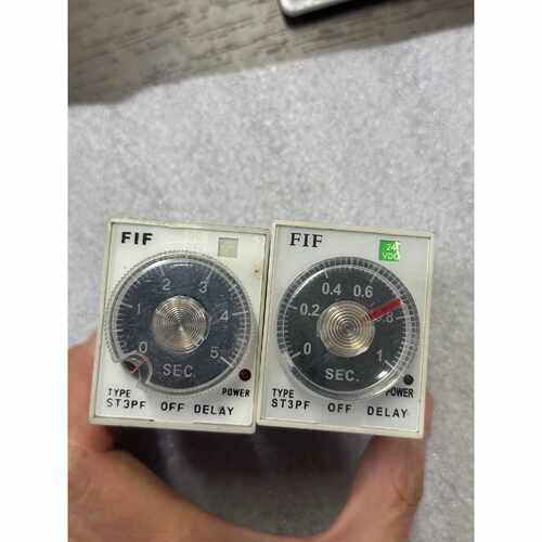 议价FIF断电延时时间继电器ST3PF2维修
