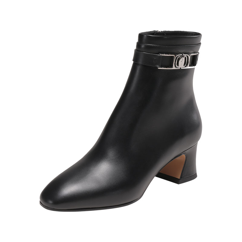 自营链饰粗跟靴子FERRAGAMO