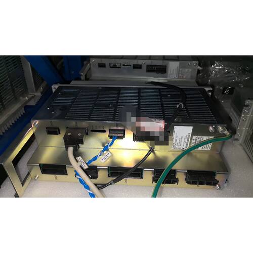 安川机器人DX200整流器型号SRDAC0A30A21B