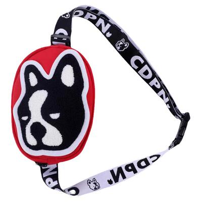 足球狗运动户外休闲斜挎背包