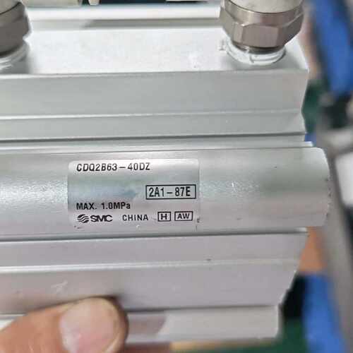 下单前咨询正品SMC气缸 CDQ2B63-40DZ