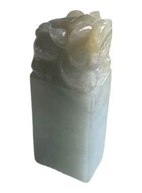 缅甸A货翡翠印章浅蓝色飘黄摆件