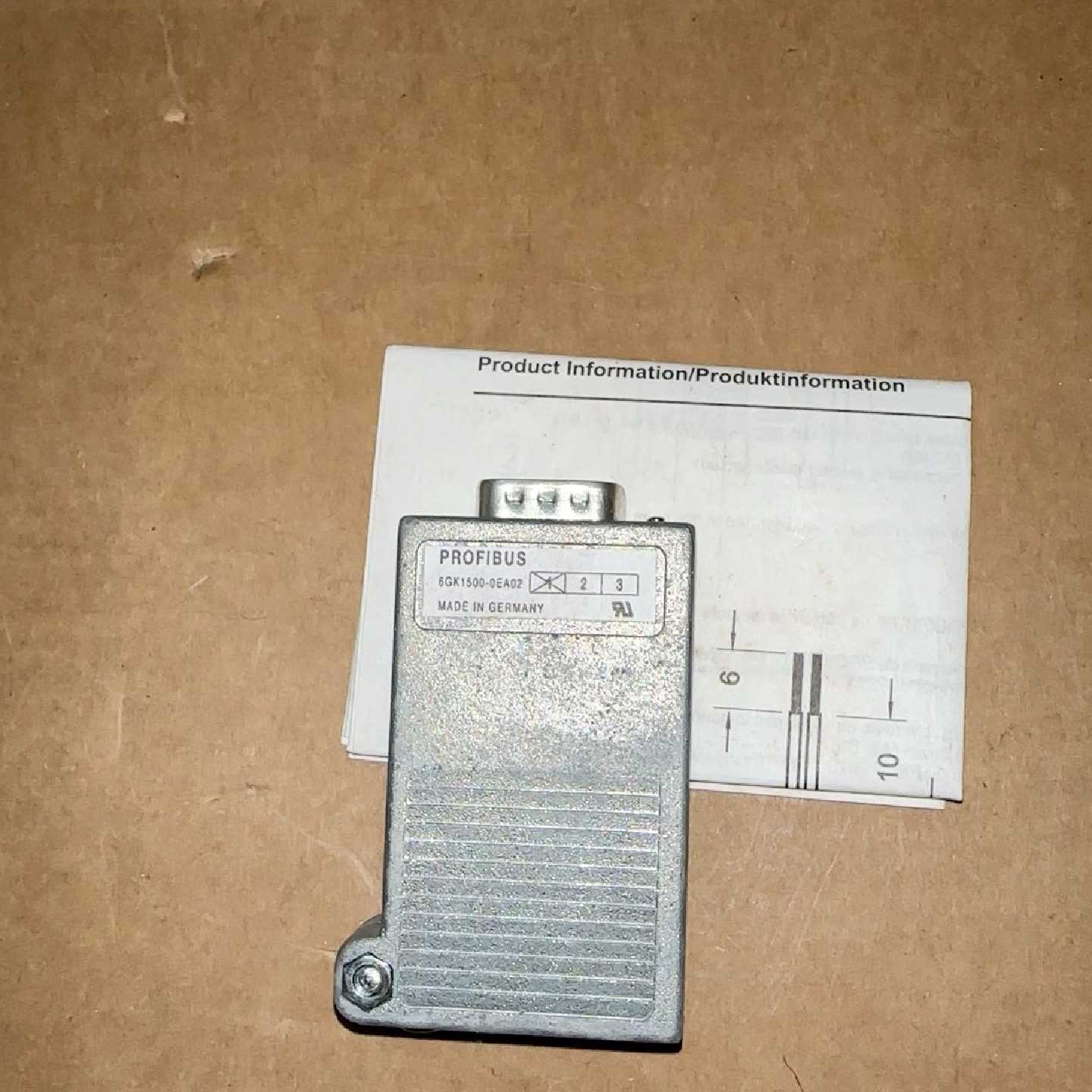 (请询价)仓库现货有两个西门子总线连接器6GK15000EA02德