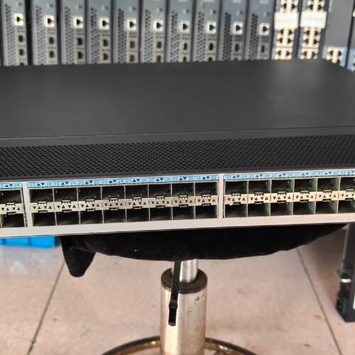 溢价-CE6855-48S6Q-HI 48口万兆光口6口4