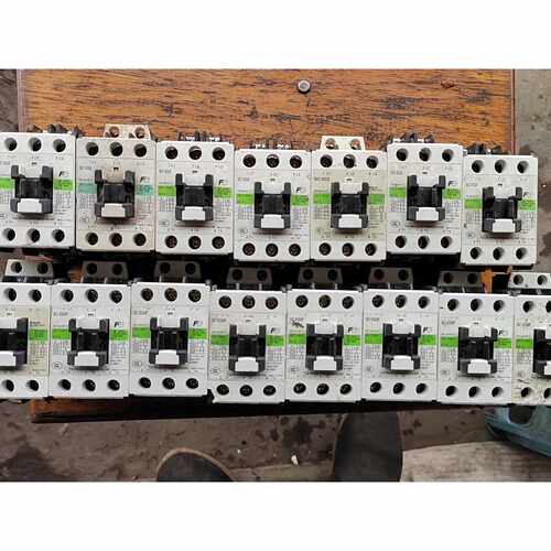 议价-sce02sce03p接触器110V13个没用过的标价
