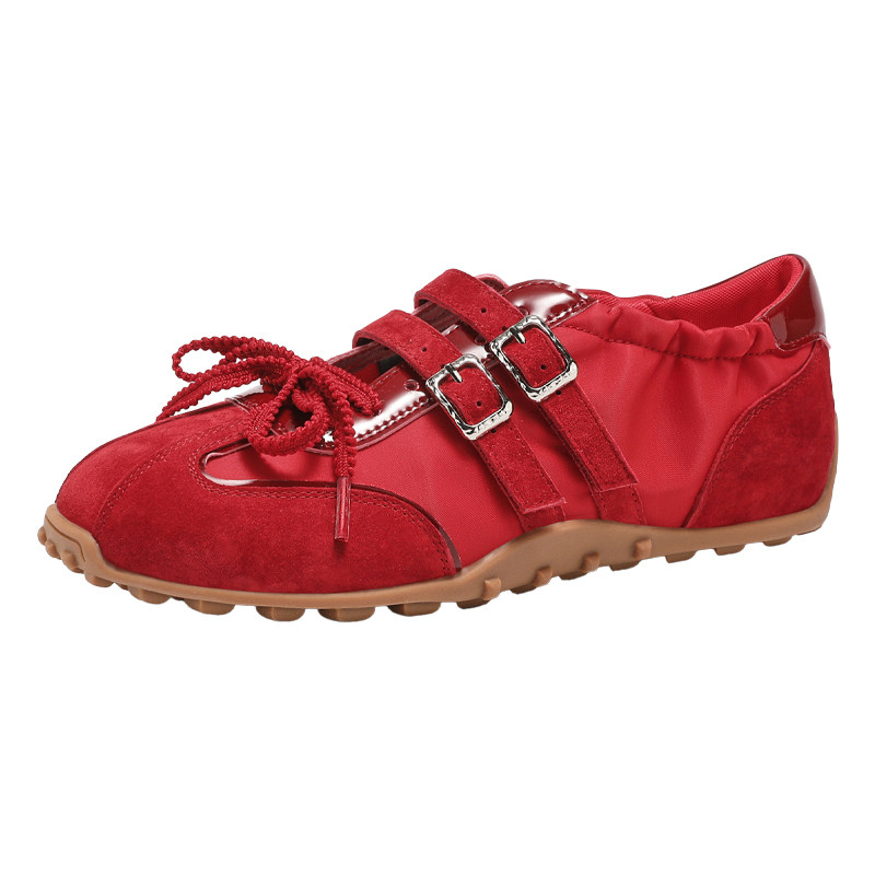 星期六红色复古芭蕾风平底德训鞋