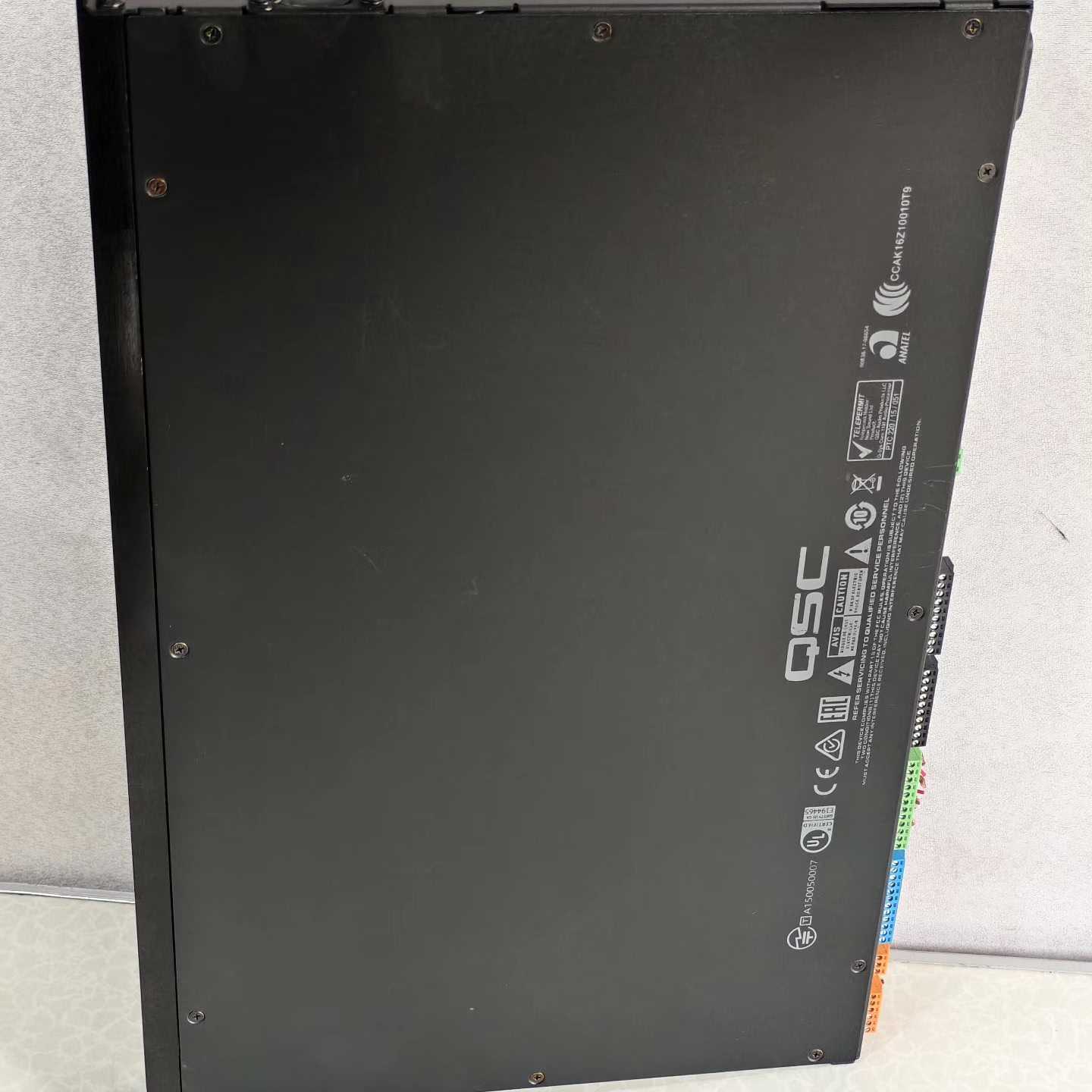 QSC Q-SYS CORE110f 音频处理器，带US议价